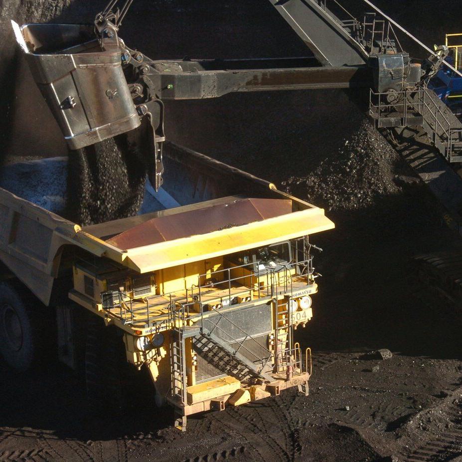 Trump efforts to help US coal undercut by export drop during trade war